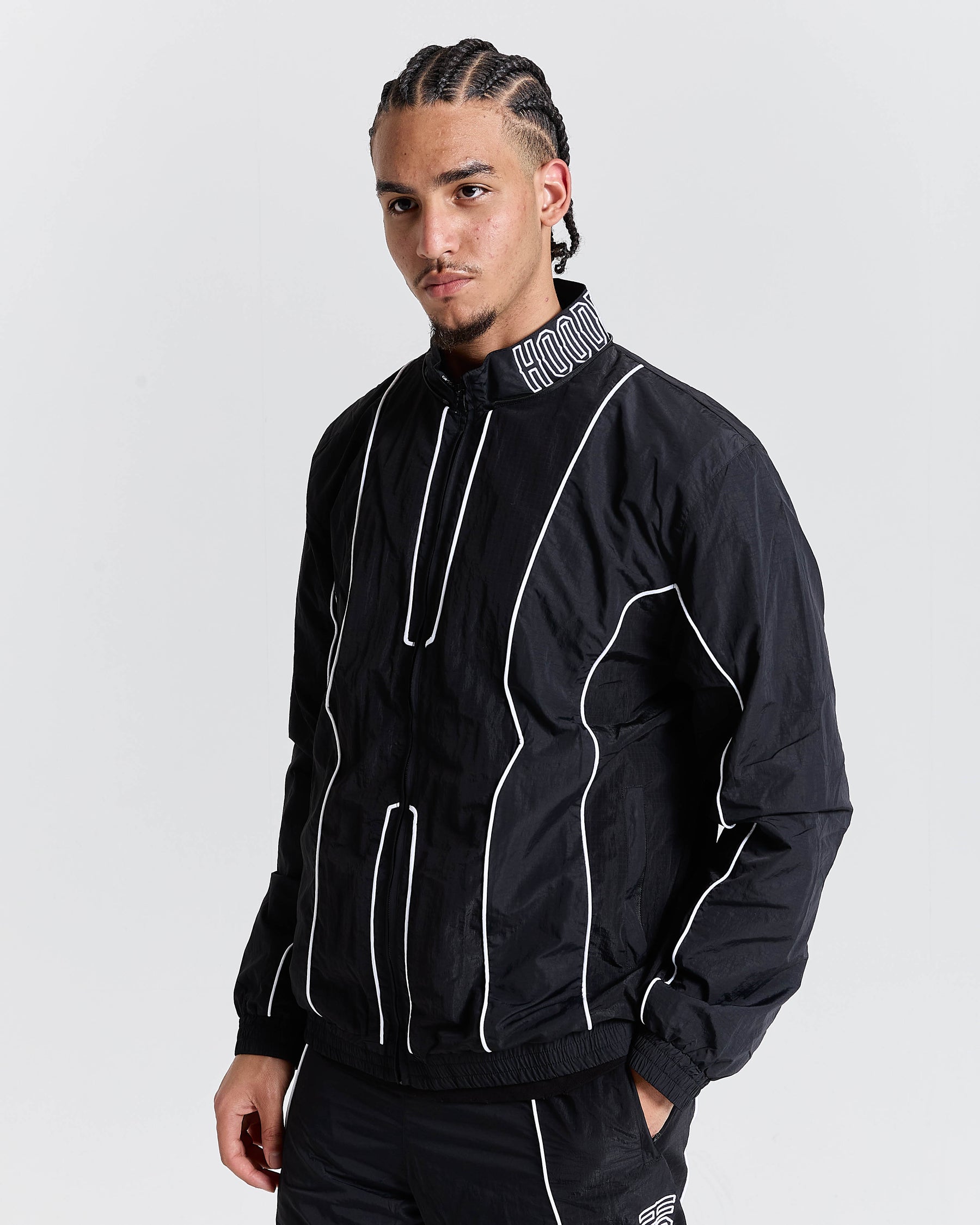Chaser H Panel Windbreaker - Black