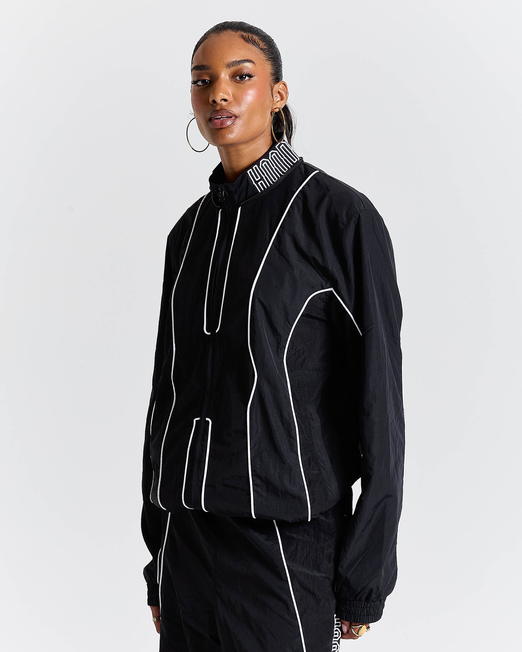 Chaser H Panel Windbreaker - Black