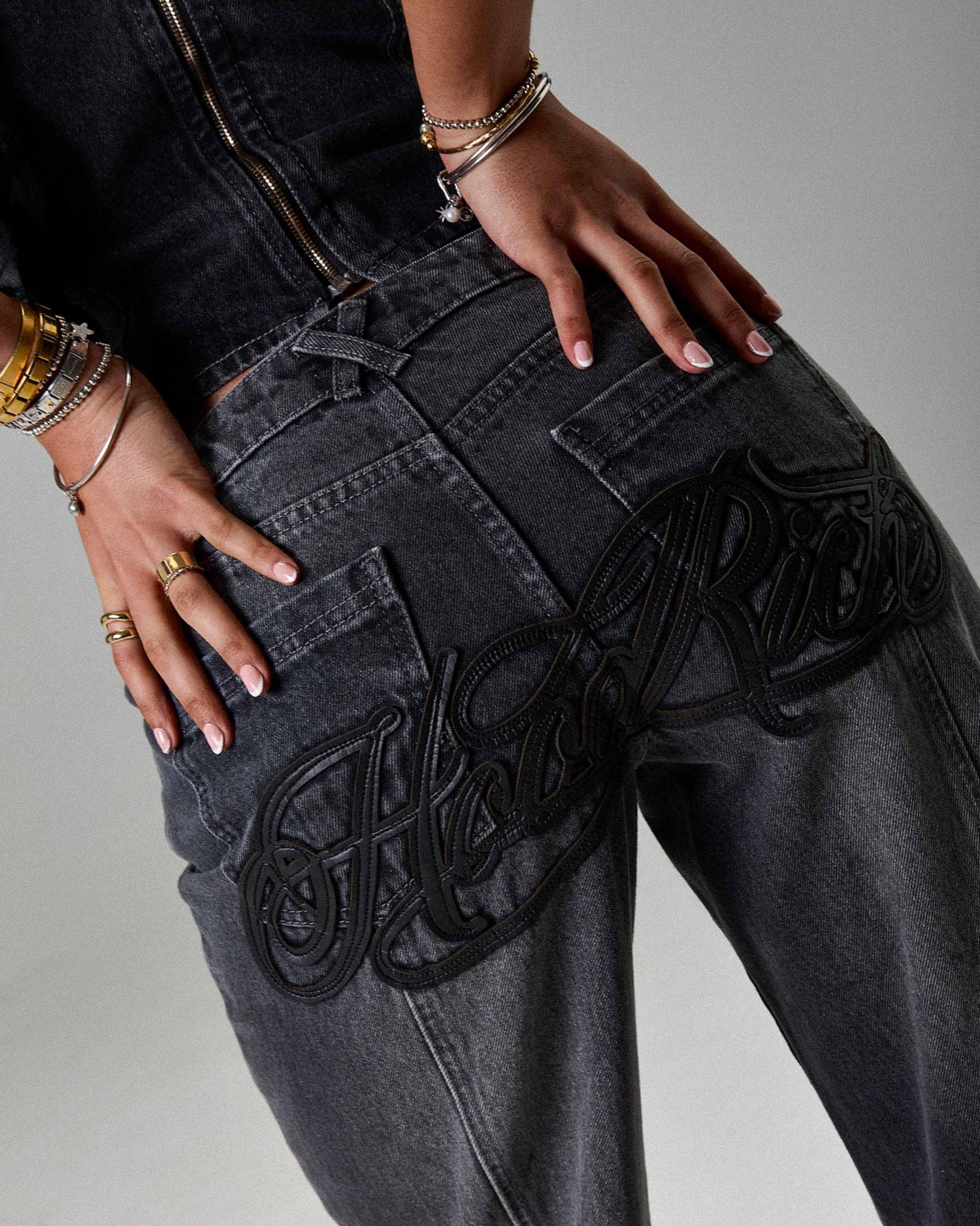 The Winner's Circle Solace Wide Leg Cargo Jeans - Grey/Black