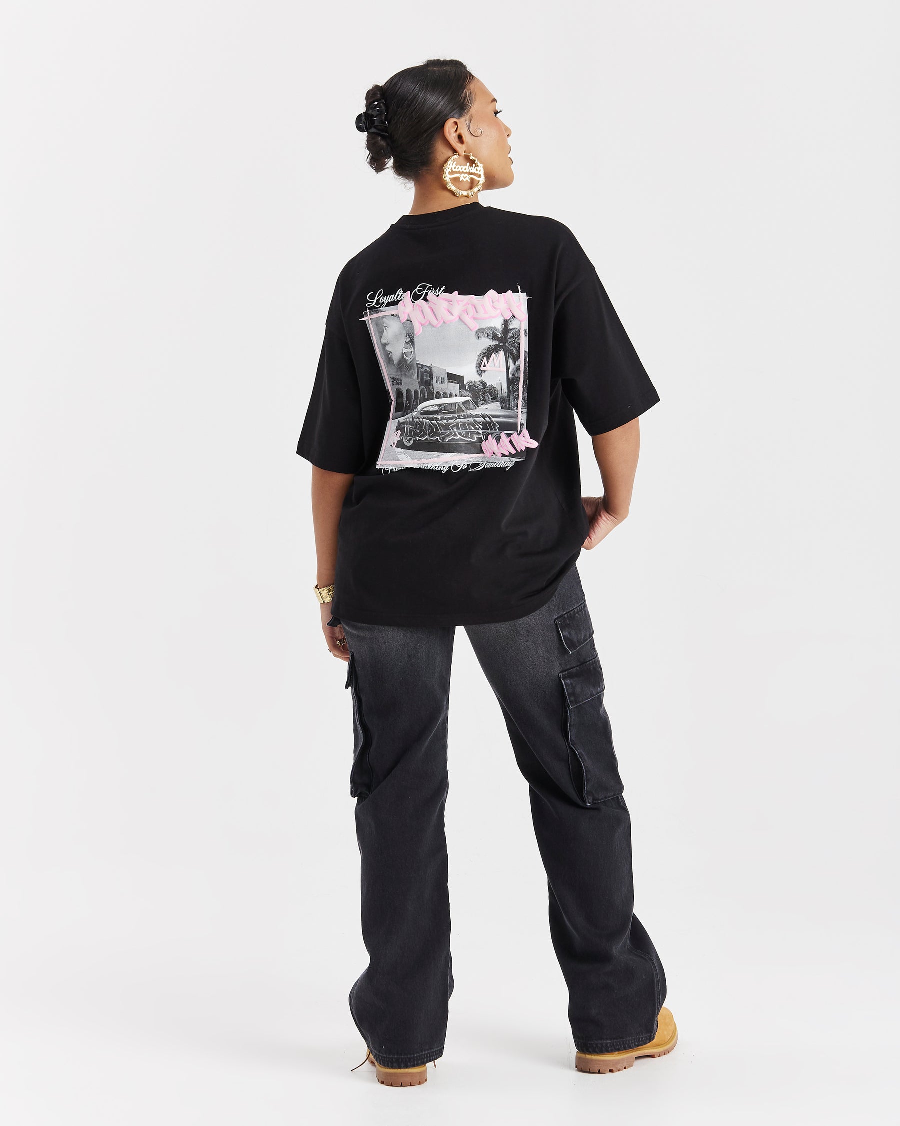 Urban Oversized T-Shirt - Black/White/Pink