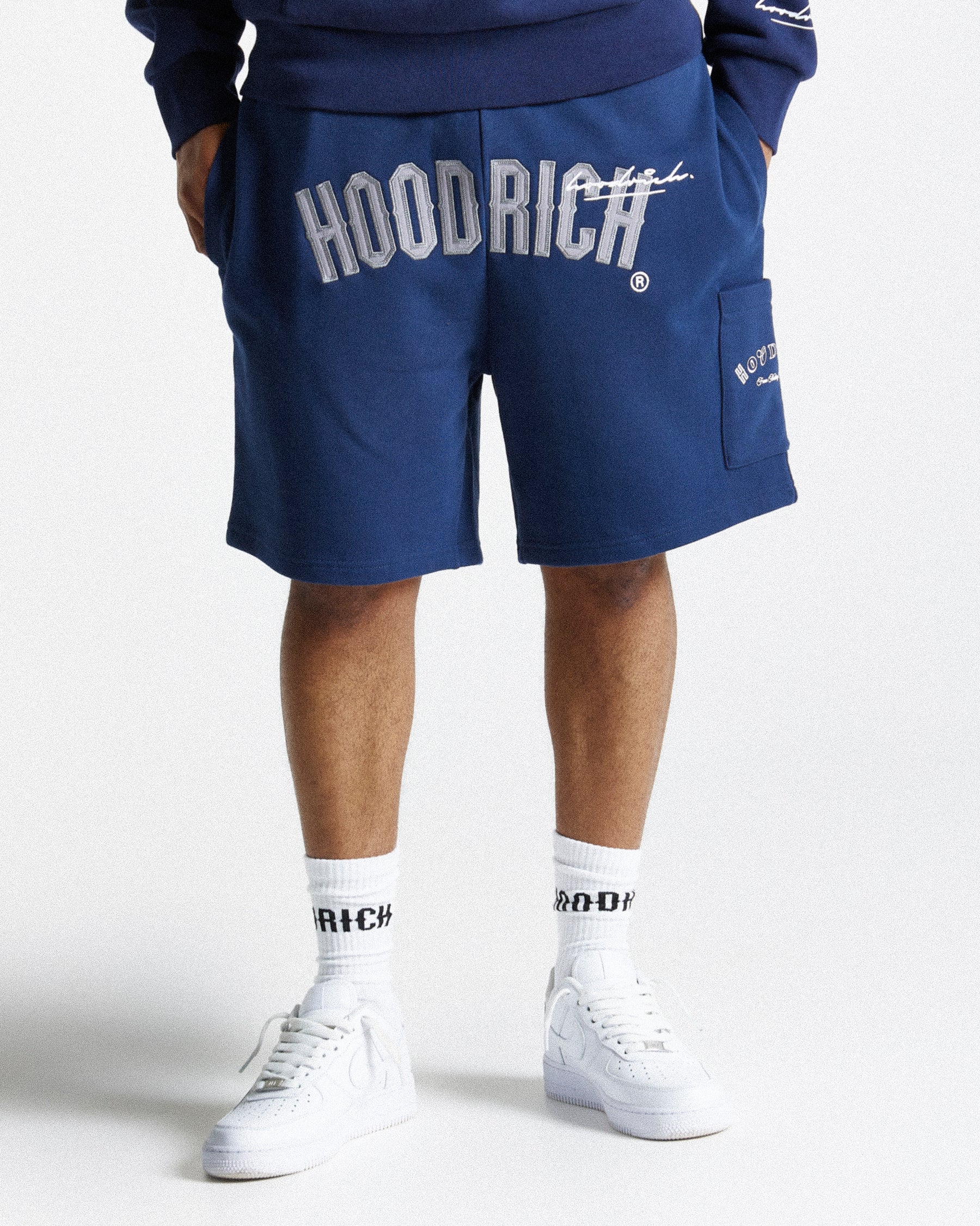 Stature Shorts - Navy/White