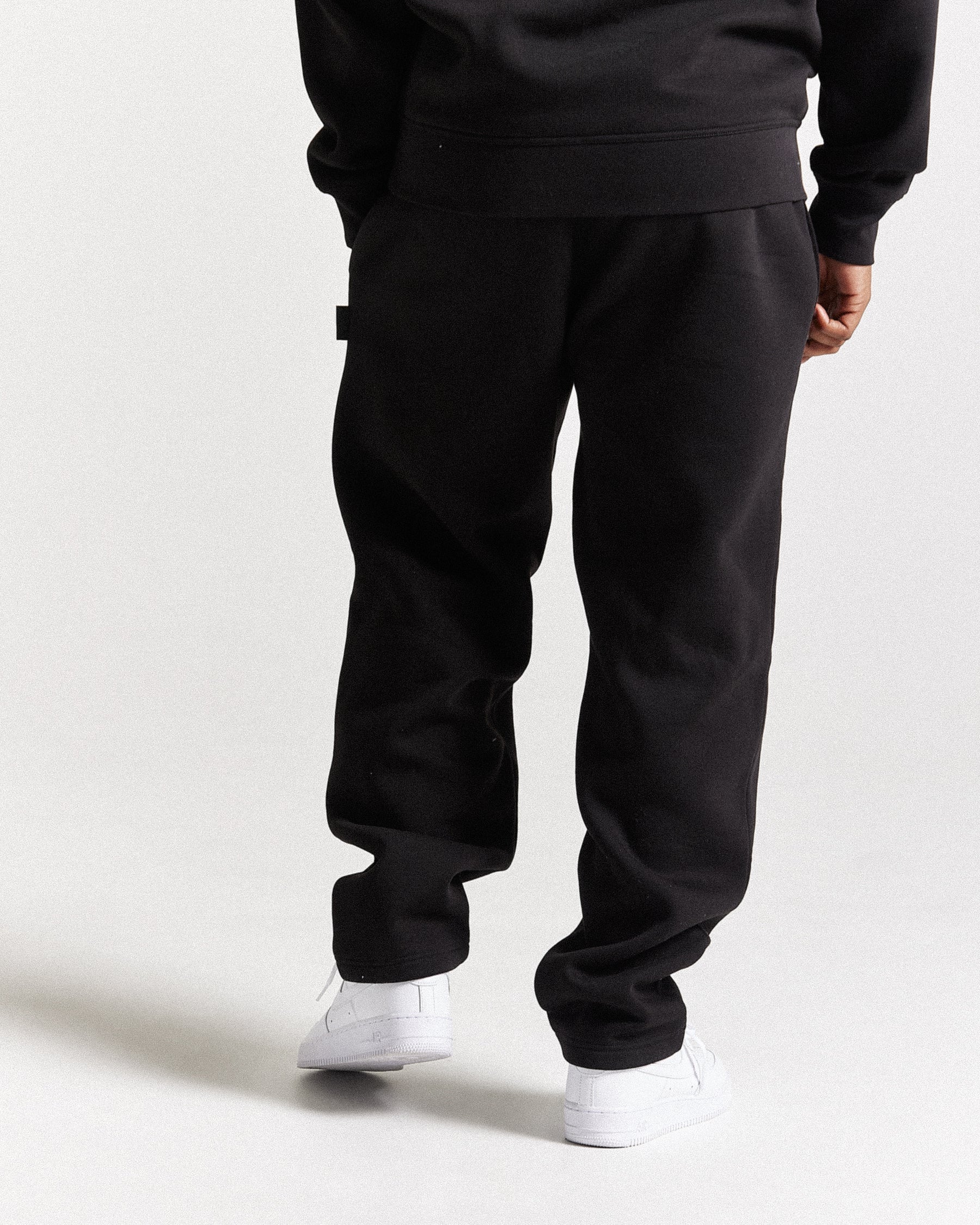 Script Oversized Jogger - Black/Gold