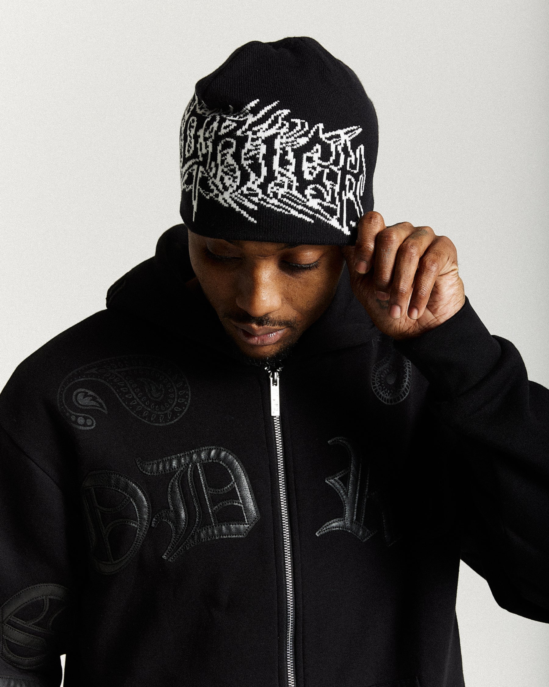 Spectral Fitted Knit Beanie - Black/White