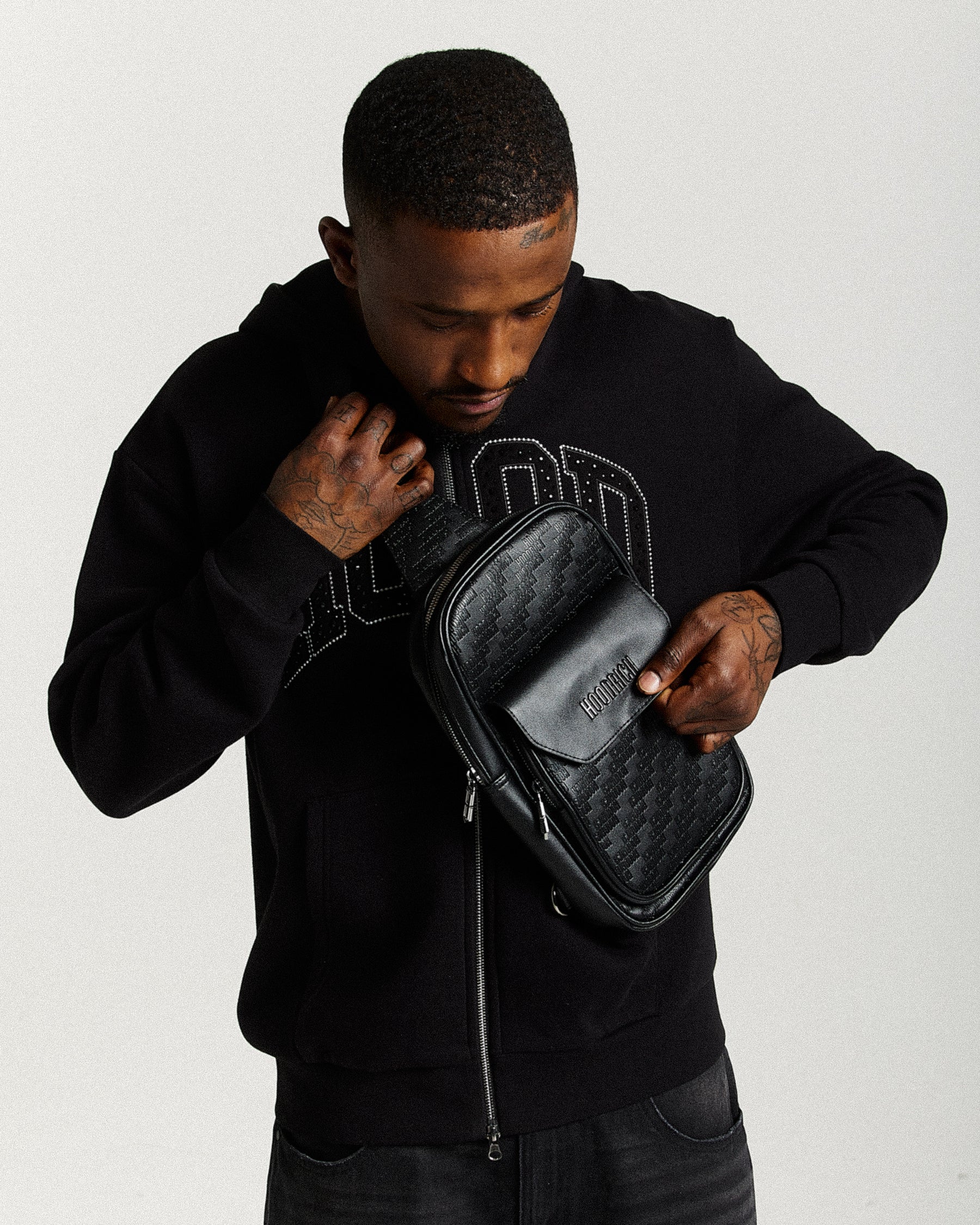 Carbon Sling Bag - Black